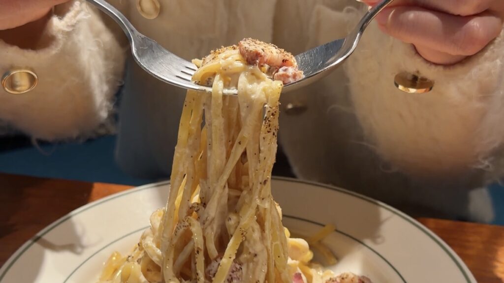 渋谷のコスパ夜カフェDUKE Cafeの生パスタを使った本格クリームパスタ