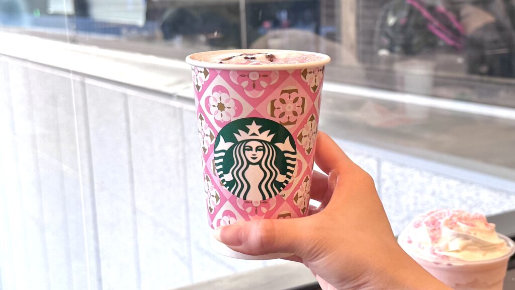 桜限定のかわいいスタバカップのデザイン