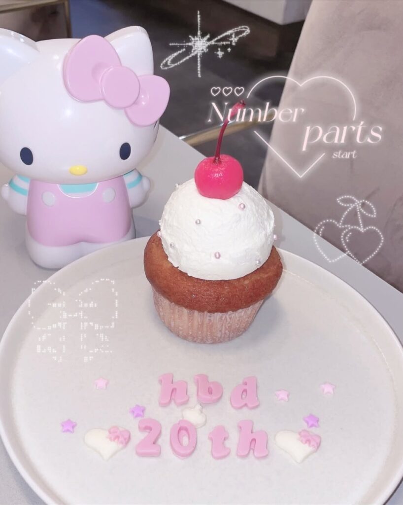 LINO cafe&barのパーツが選べるバースデープレート