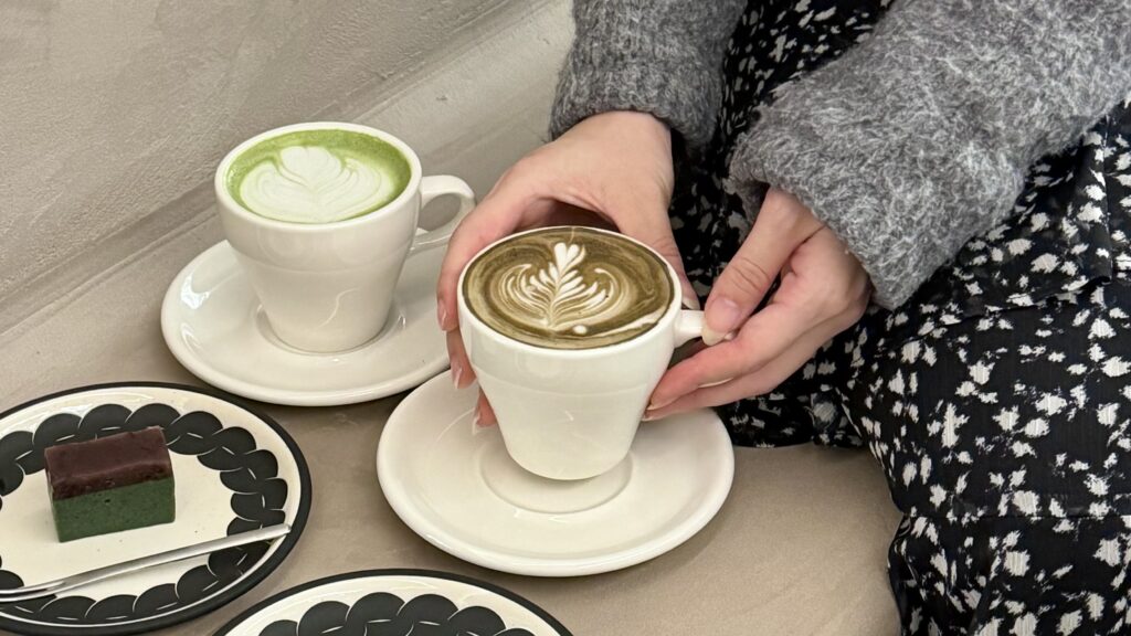 COFFEE GALLERYのラテアートが美しい本格ラテ