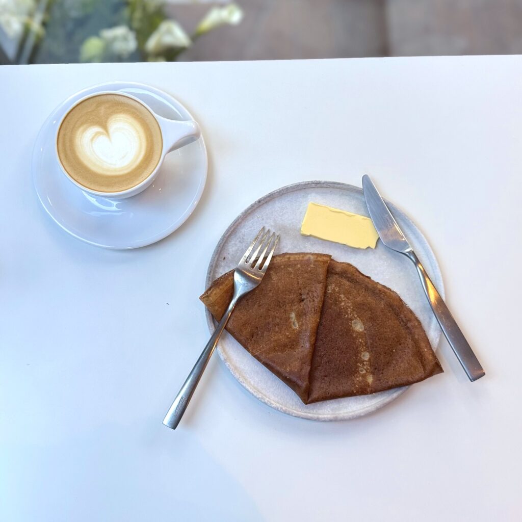 ØC tokyoの無農薬小麦とニュージーランド産グラスフェッドバターで作るもちもちシュガーバタークレープ