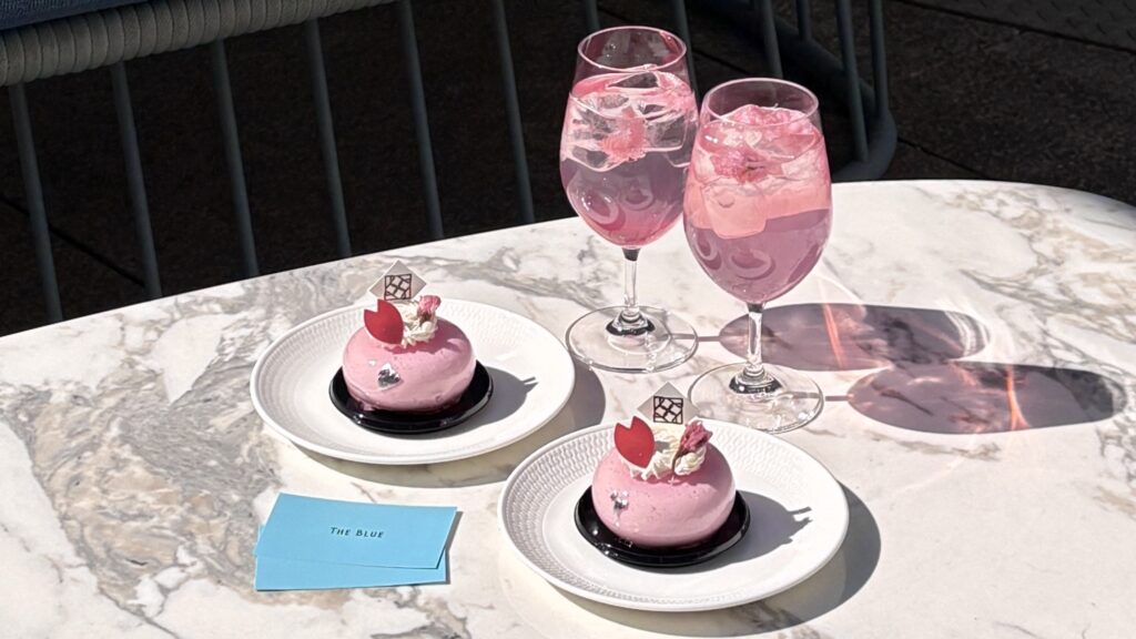 THE BLUEの桜がテーマの春限定メニュー