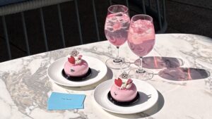 THE BLUEの桜がテーマの春限定メニュー