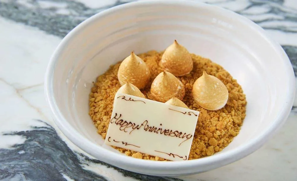 THE APOLLOのバースデープレート